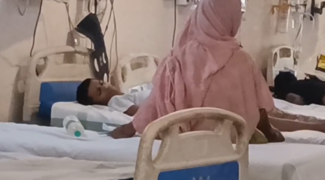 Bihar News : Aunt poured boiling hot water on  nephew.
