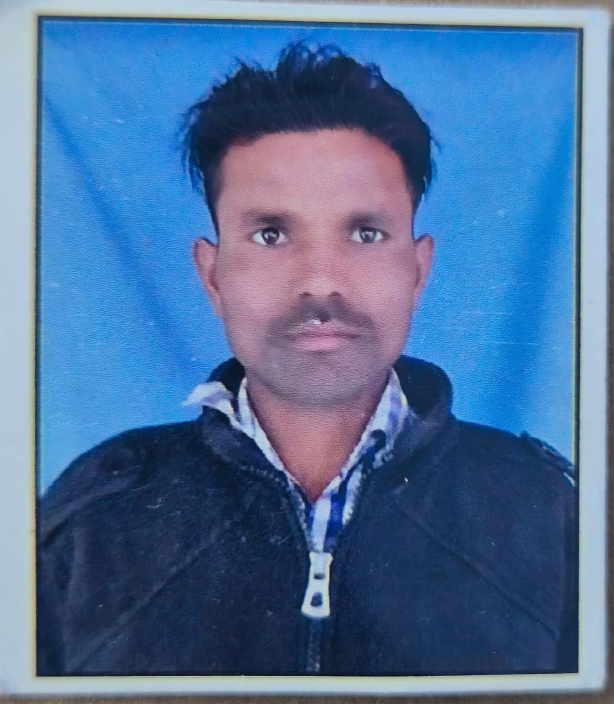 A young man was murdered with a sharp weapon on suspicion of having an illicit relationship.