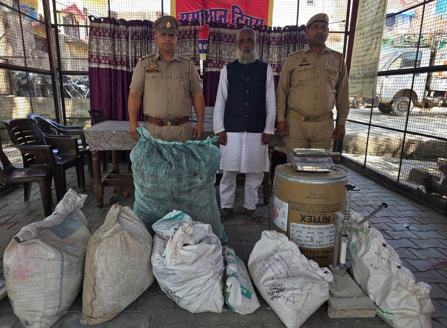 फोटो52सोरोंजी पुलिस की हिरासत में आरोपी ।स्रोत:पुलिस मीडिया सेल