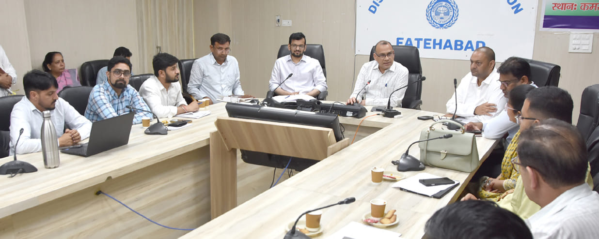DC holds meeting of officials for census preparations