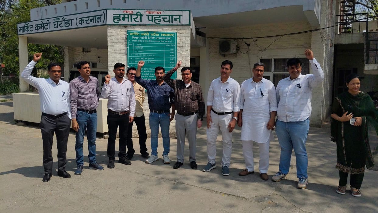 Employees protested by wearing black badges