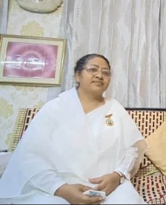 लवली दीदी