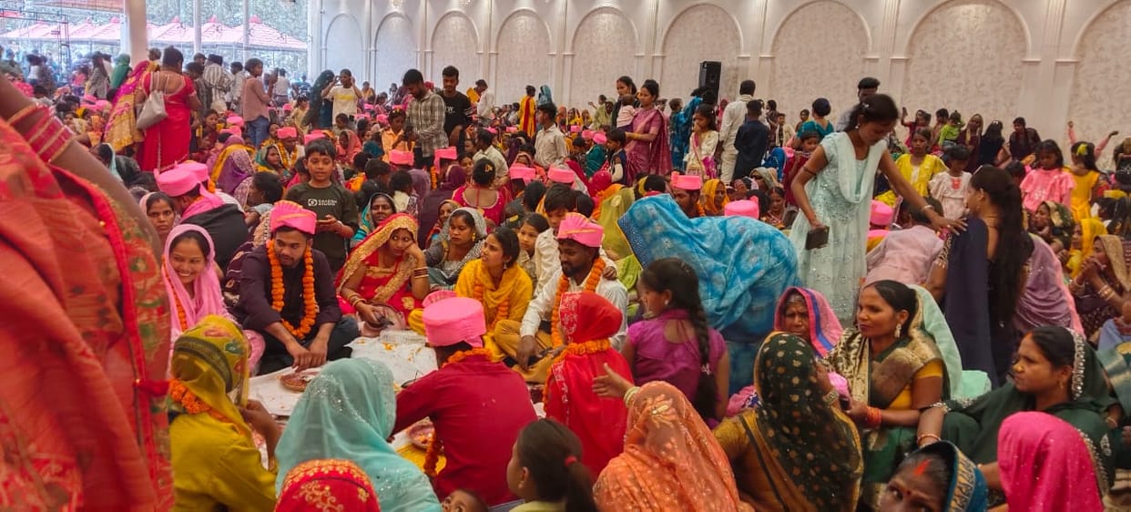 135 couples get married and take oath for gender equality