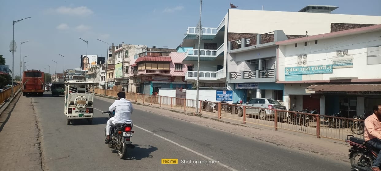 Land is a hurdle in the construction of the second overbridge on Gorakhpur Road.