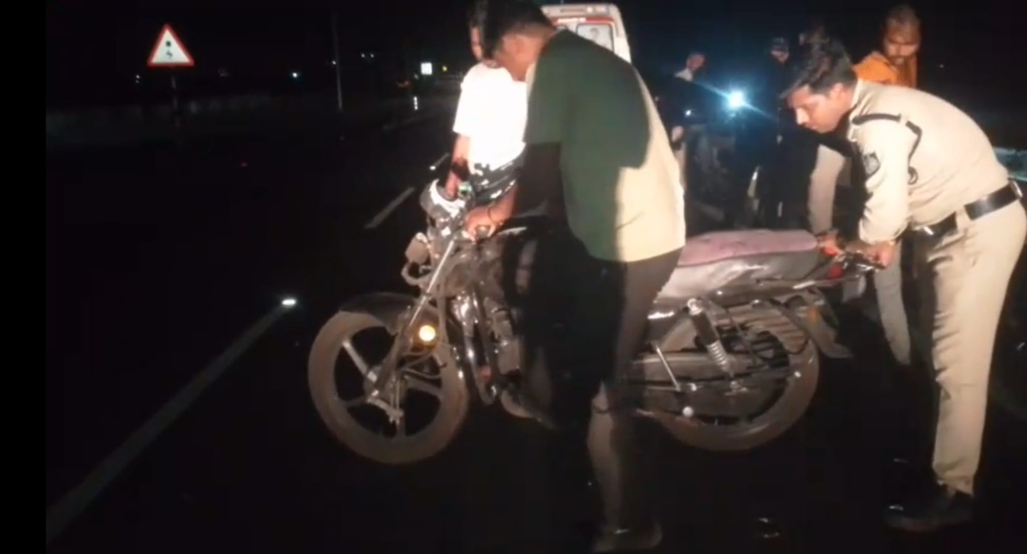 मौके पर पहुंची पुलिस