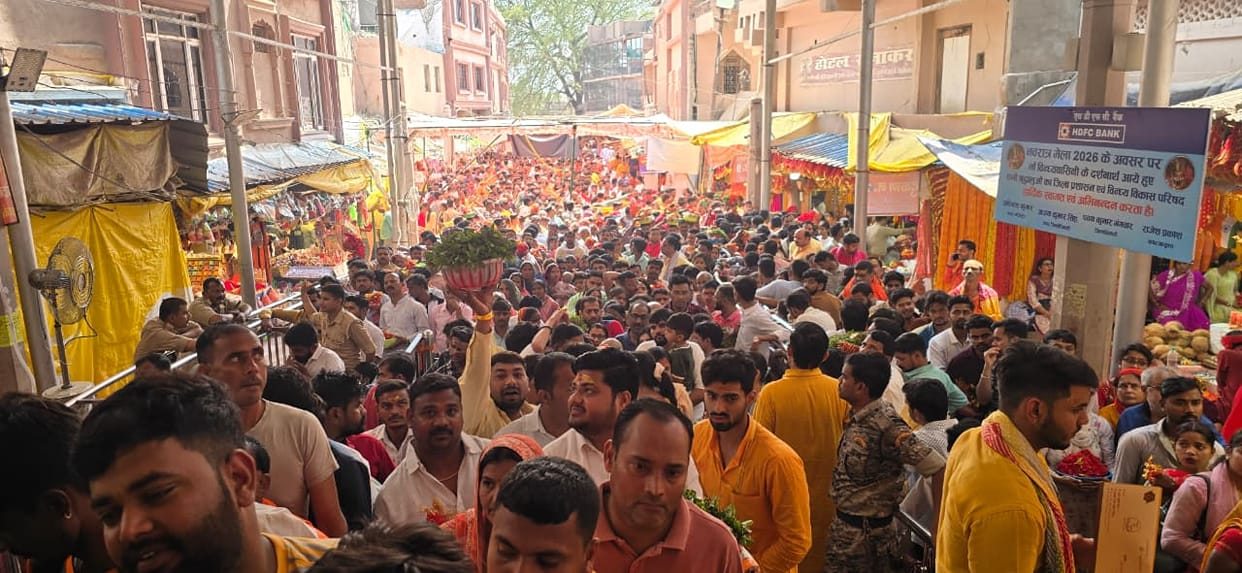 Devotees visited the mother decorated with hibiscus, lotus and rose flowers.