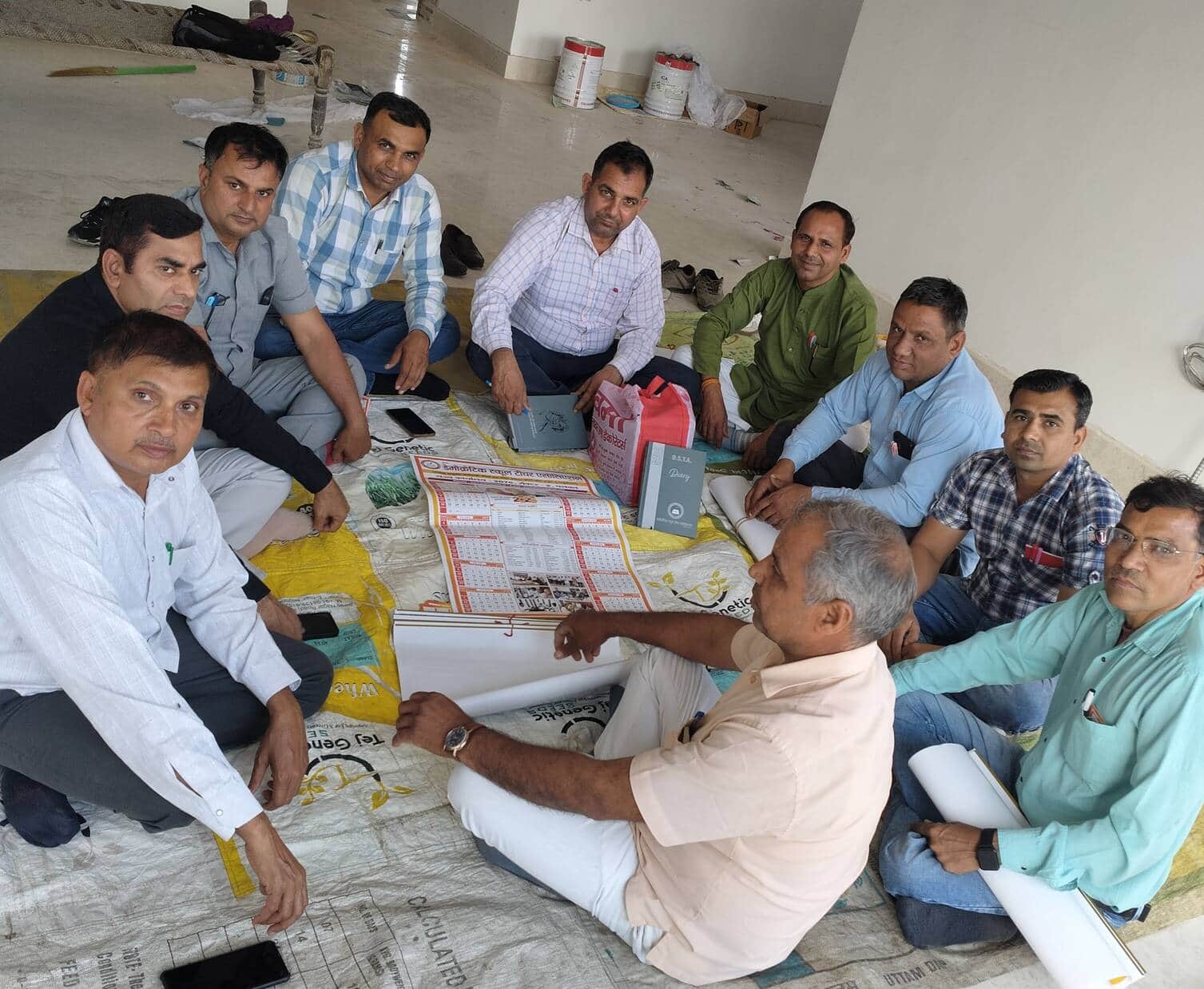 26जेएनडी02: डेमोक्रेटिक स्कूल टीचर एसोसिएशन सदस्य बैठक में मौजूद। स्रोत संगठन