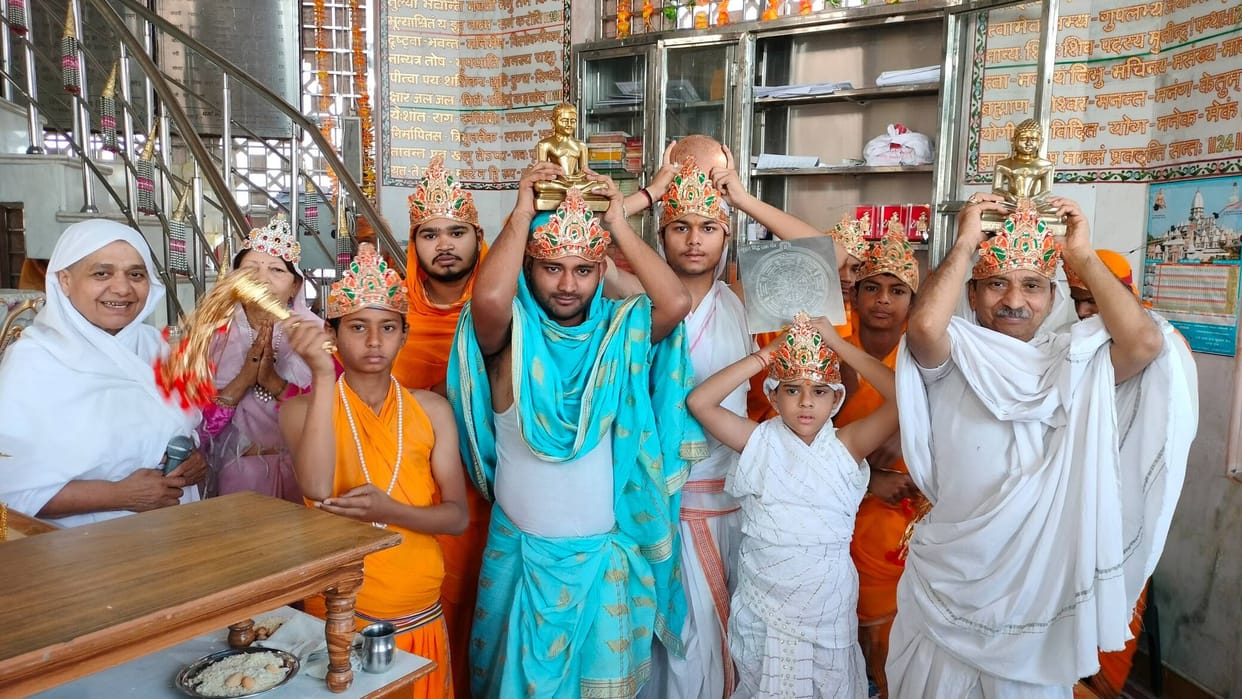 Unfulfilled desires lead us astray, only good deeds lead to salvation: Bhaav Bhushan