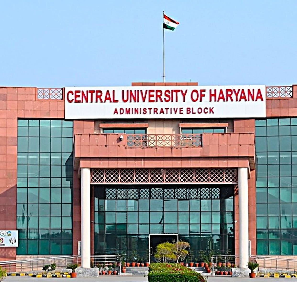 Preparations for admission to undergraduate and postgraduate courses begin at Hakenvi