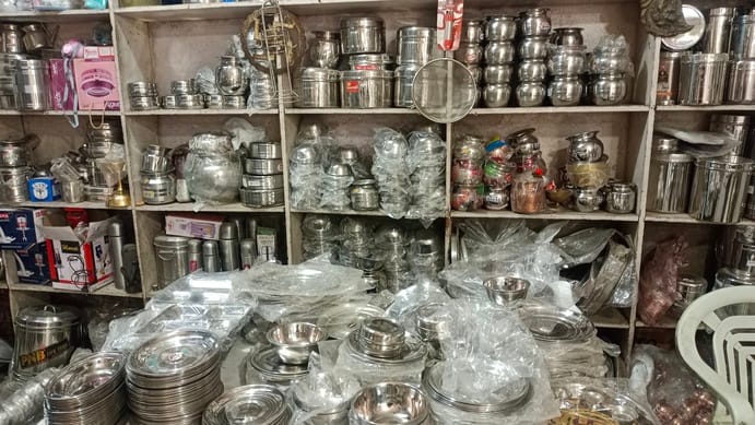 Late night shopping for Ashtami, utensils market shines