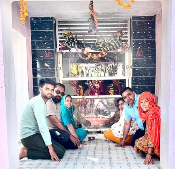 After worshipping Goddess Gauri on Ashtami, devotees fed the girls.