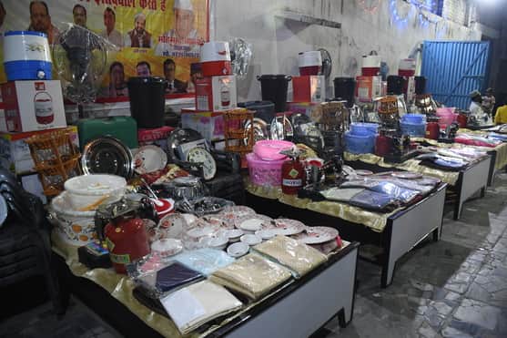 मुस्लिम सामूहिक निकाह कमेटी ने सामूहिक निकाह करवाया। 