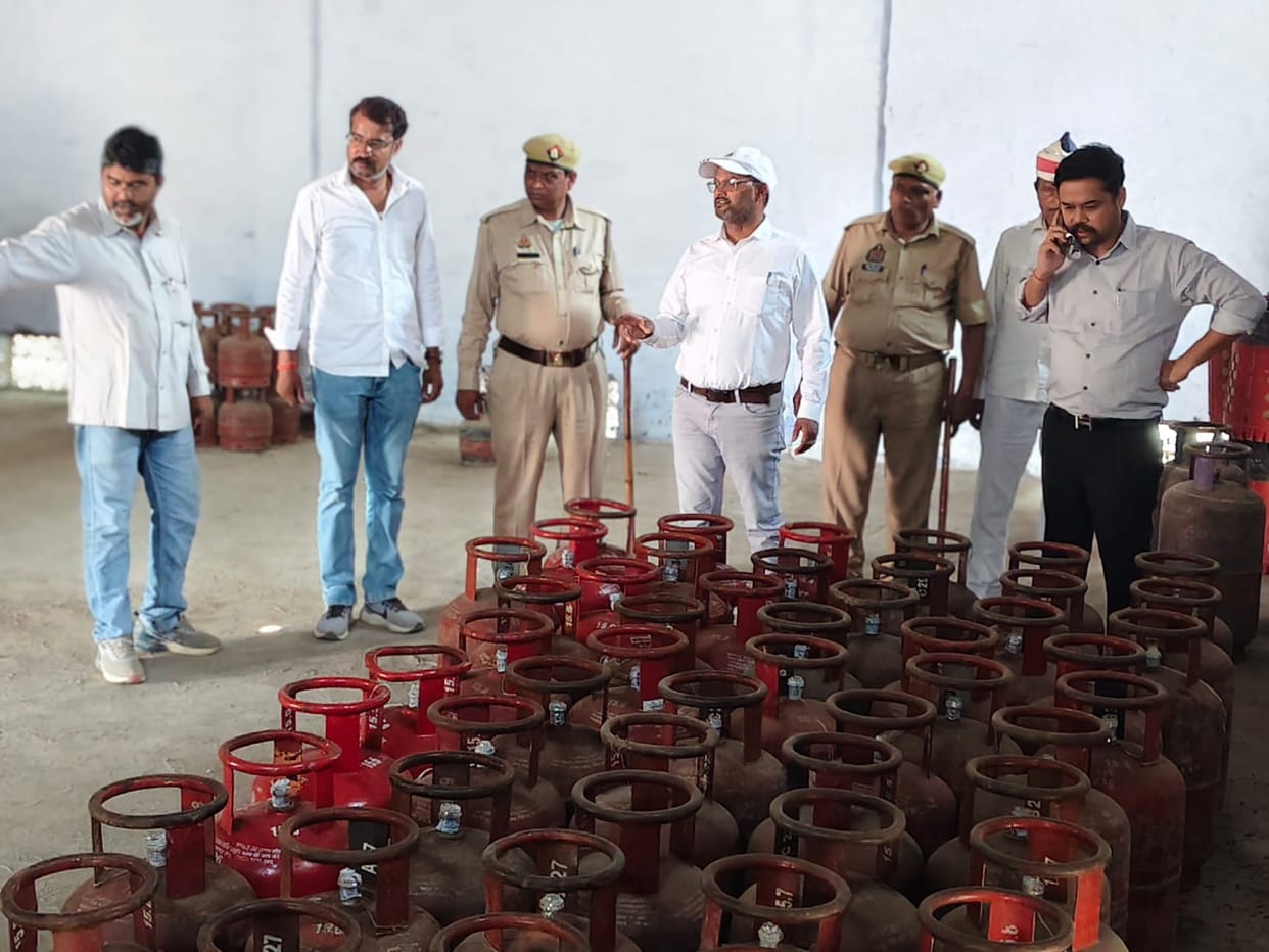 Commercial Cylinder Found in Gas Agency Owner's Shop