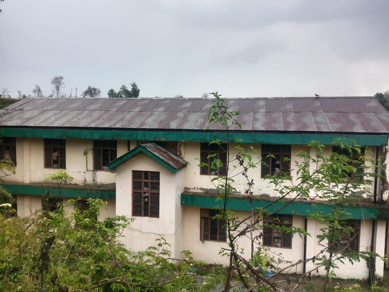 The glass of the health center Baihal was broken, the roof was rusted.