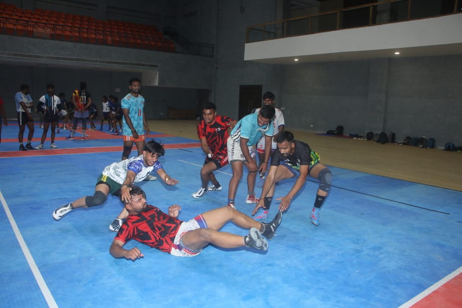Practiced scoring with dodge in Kabaddi
