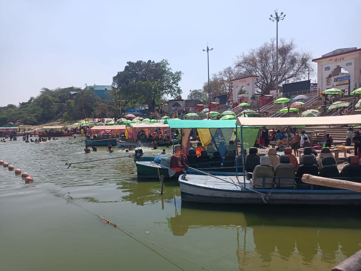 Life jackets will be provided for the safety of sailors.