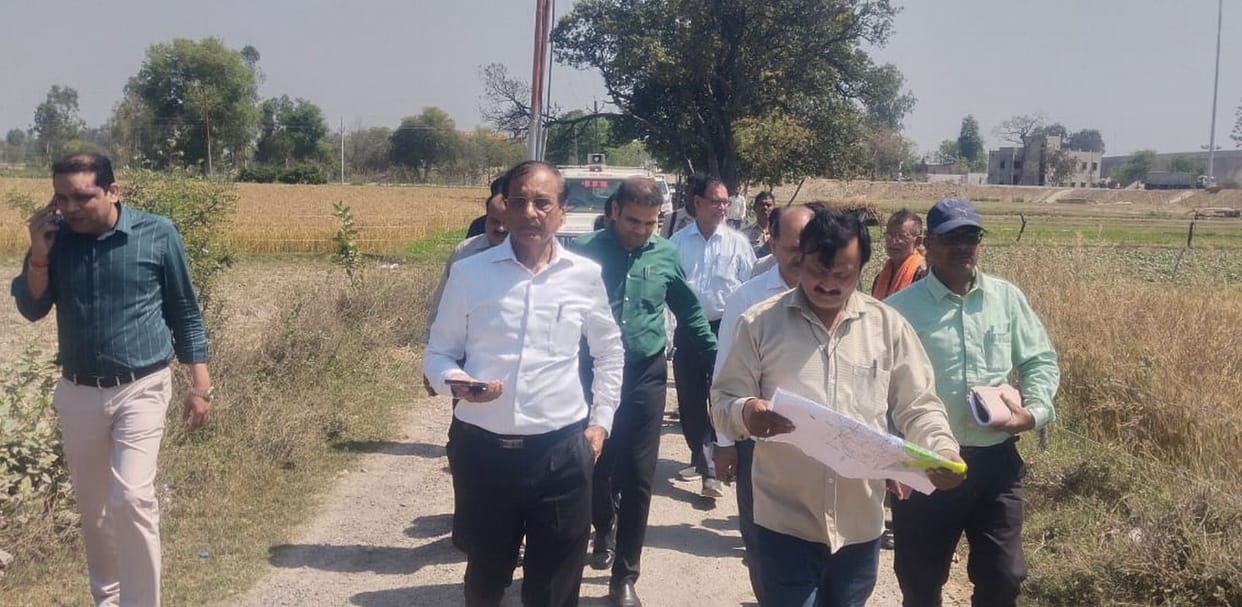 Preparations for the industrial corridor along the Ganga Expressway are in full swing, with the government team taking stock.