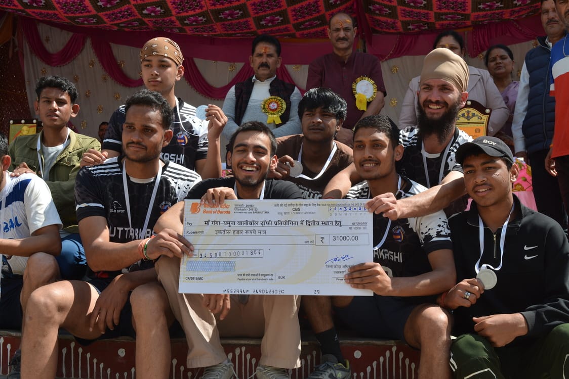 Chinyalisaur Clinches Volleyball Trophy Title