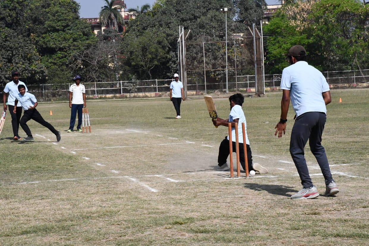 With five claps from the wicketkeeper, BHU Kings' Sufal clean bowled three Challengers batsmen.
