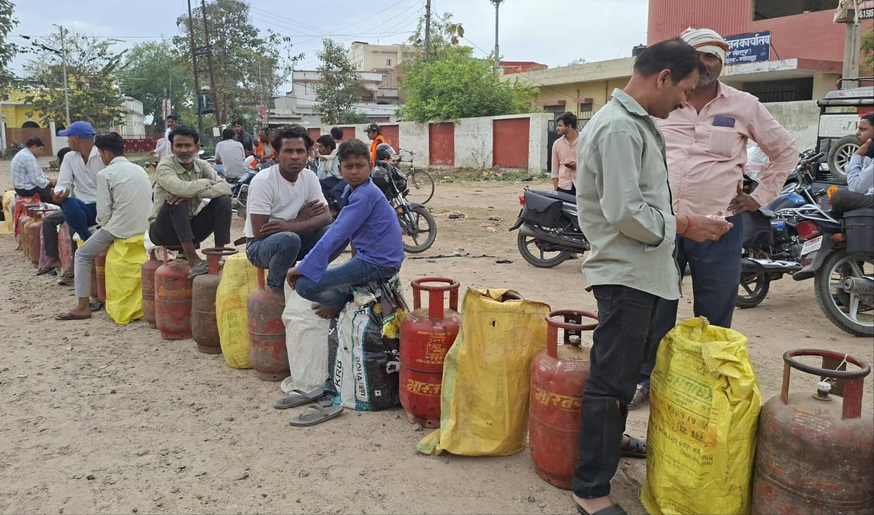 Tea has become expensive, making of Rabri-Balushahi has stopped