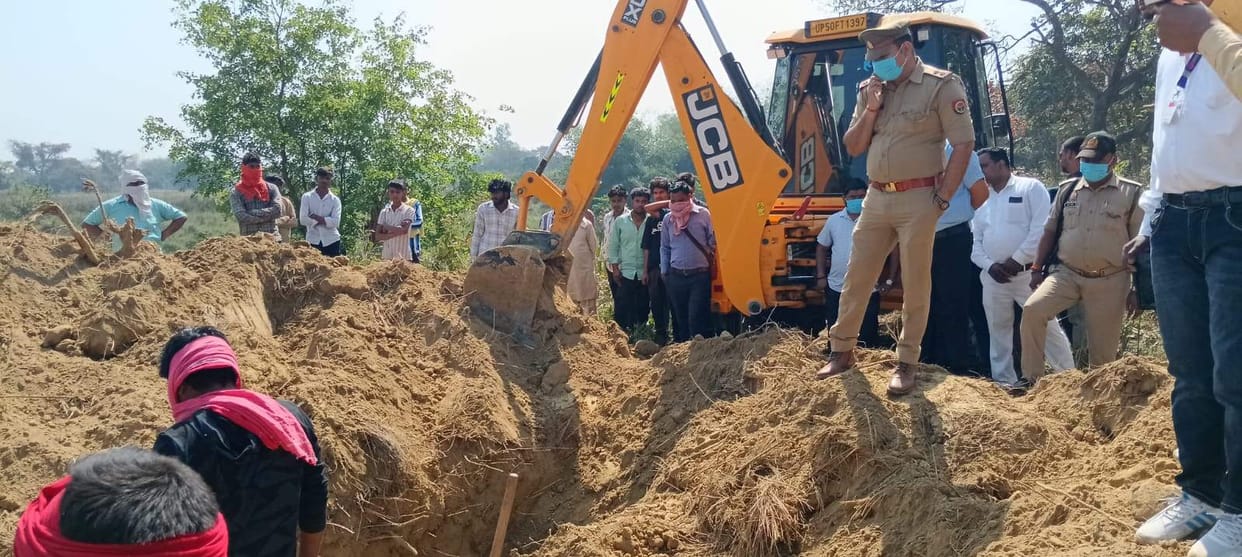 The body of the girl was taken out from the grave on the instructions of the DM