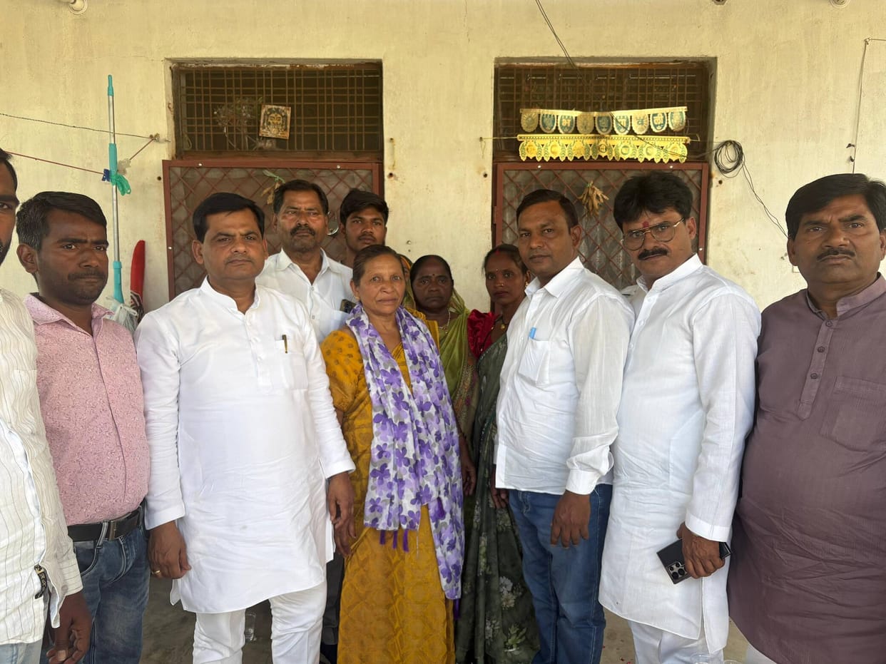 Phoolan Devi's sister Rukmini became the state president of the Samajwadi Party's Mahila Sabha.
