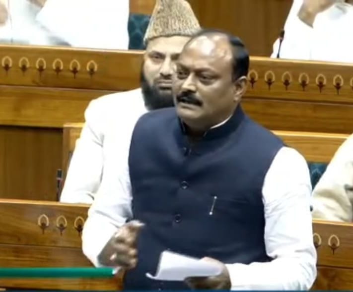 Stairs should be built every 100 meters on the Pakka Hazara Canal: MP