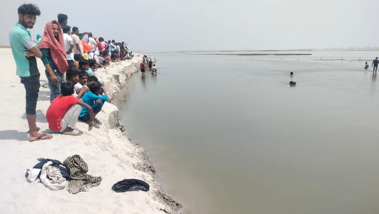 Bihar News रामनवमी पर दर्दनाक हादसा, गंगा में स्नान के दौरान दो चचेरी बहनों की डूबकर मौत; गांव में शोक की लहर