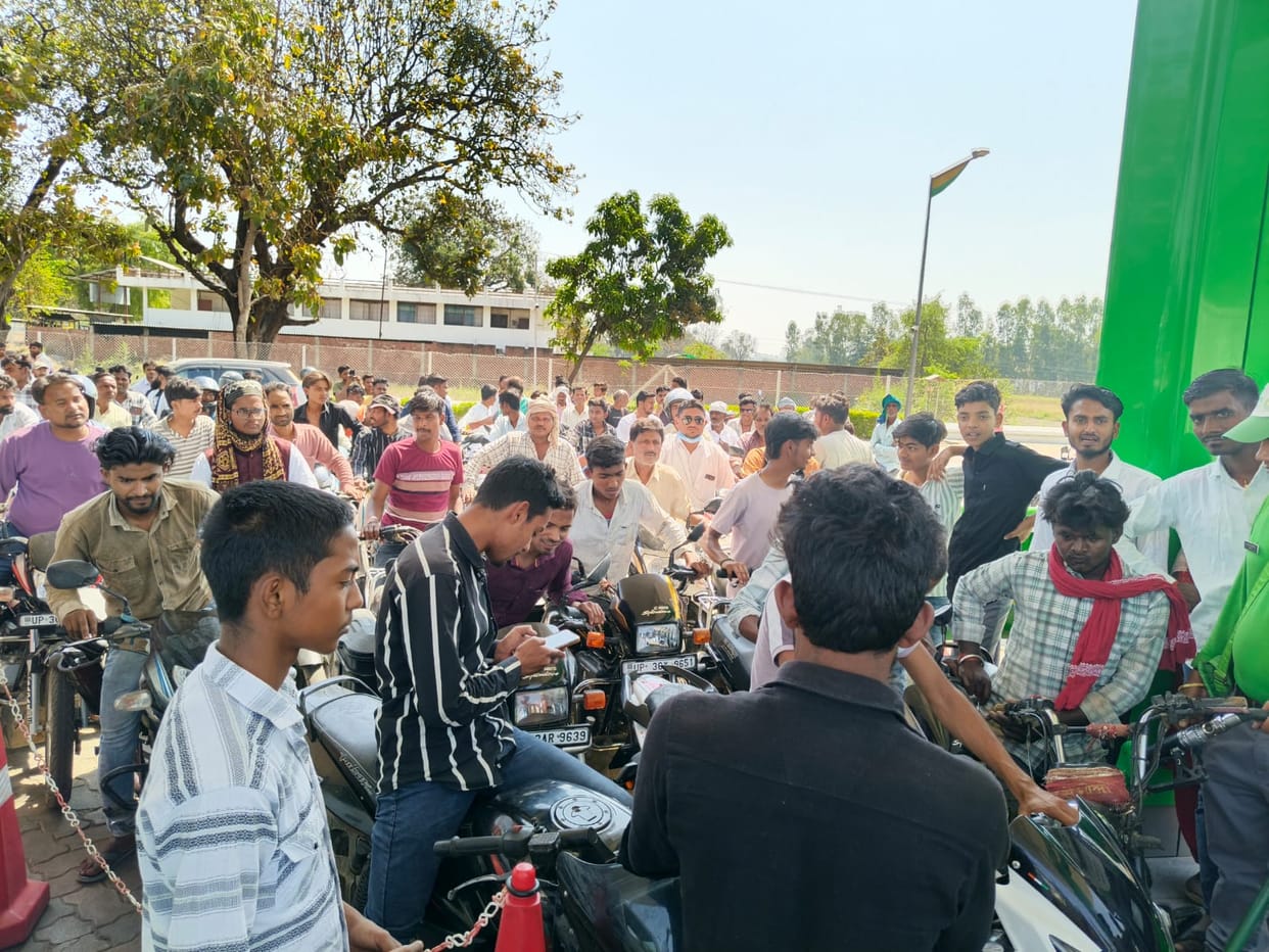 Queues at pumps, two days' stock finished in two hours
