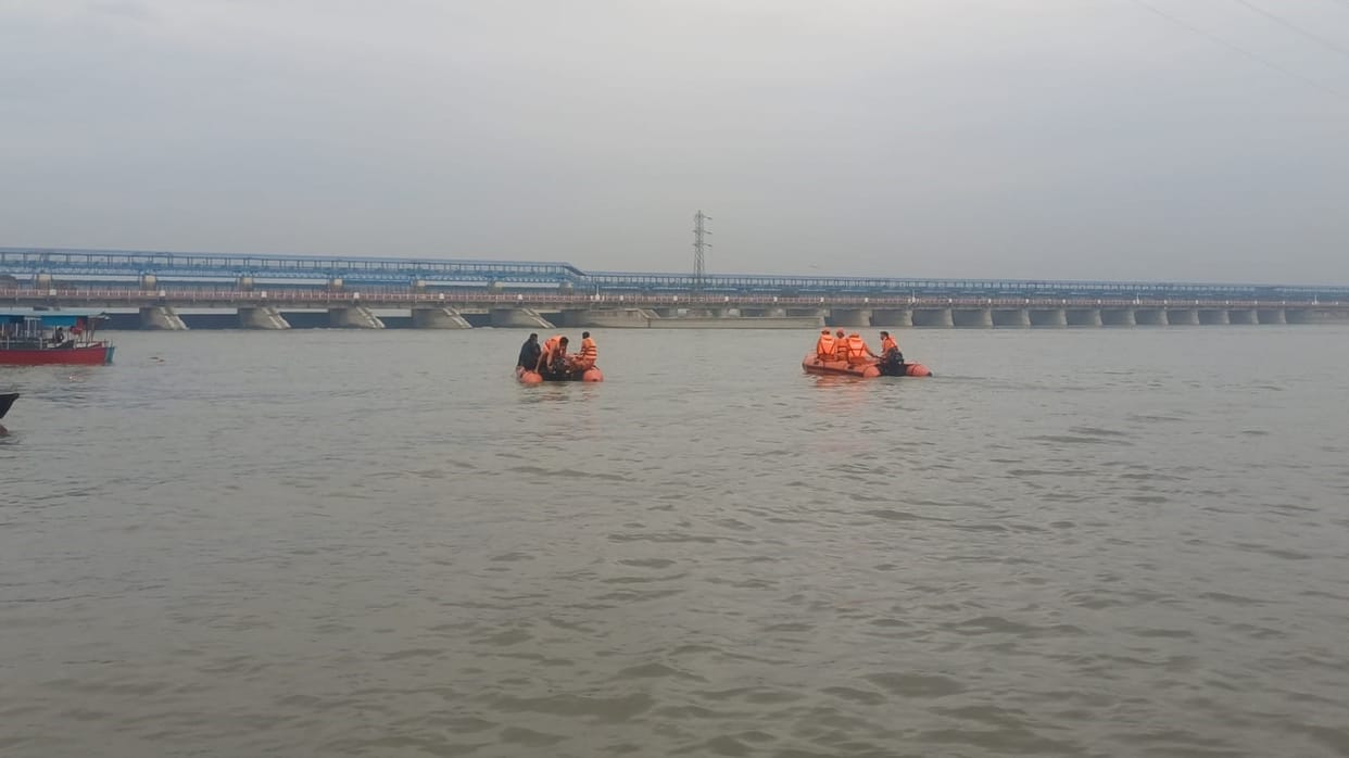 A young woman drowned while bathing in the Ganges, causing chaos in the family
