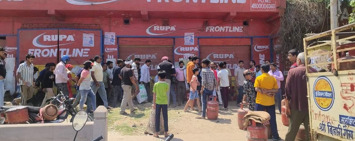 Gas cylinders are not available even after 15 days of booking.