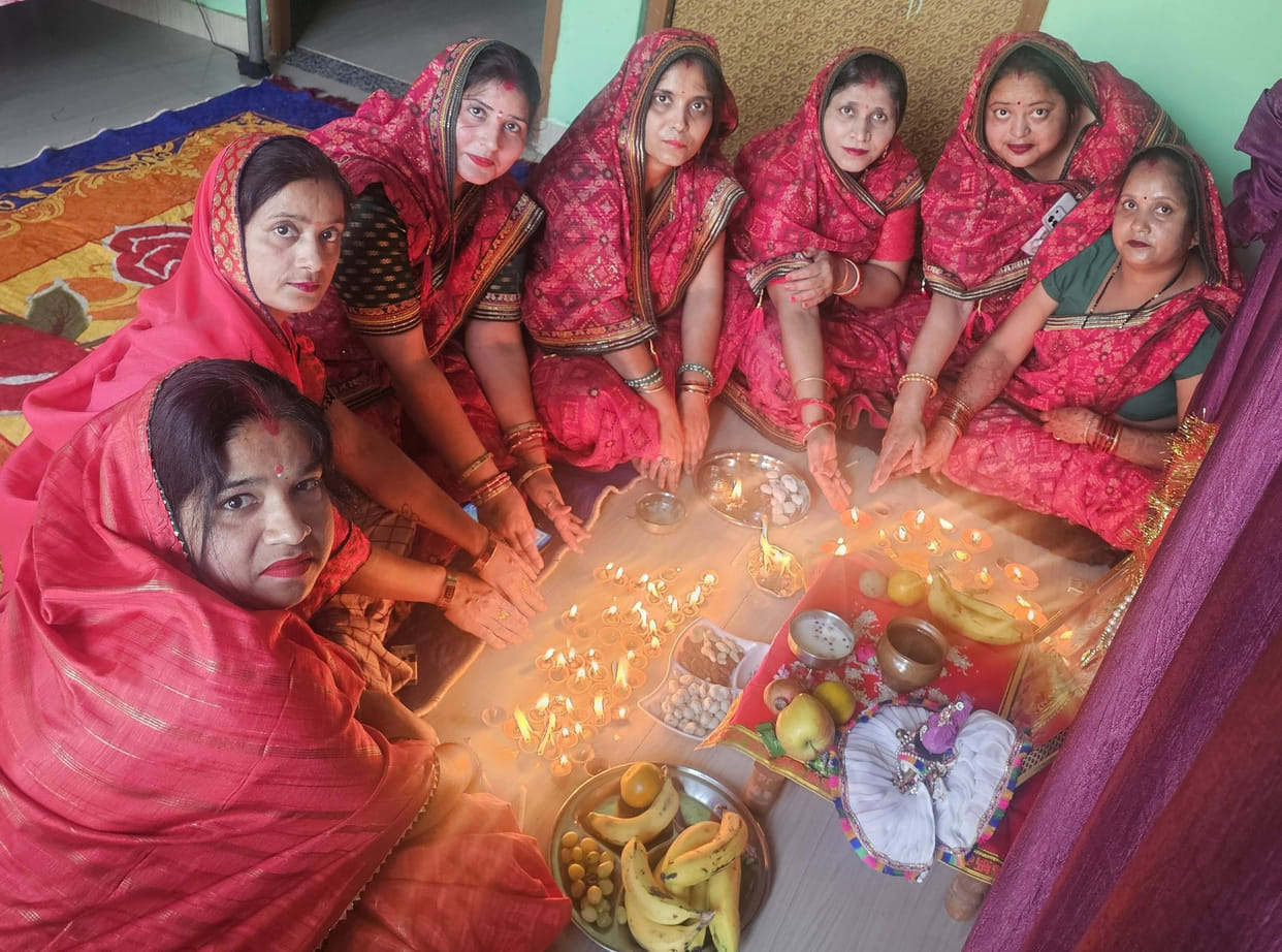 Lamps were lit in every house and Lord Ram was welcomed with rangoli.