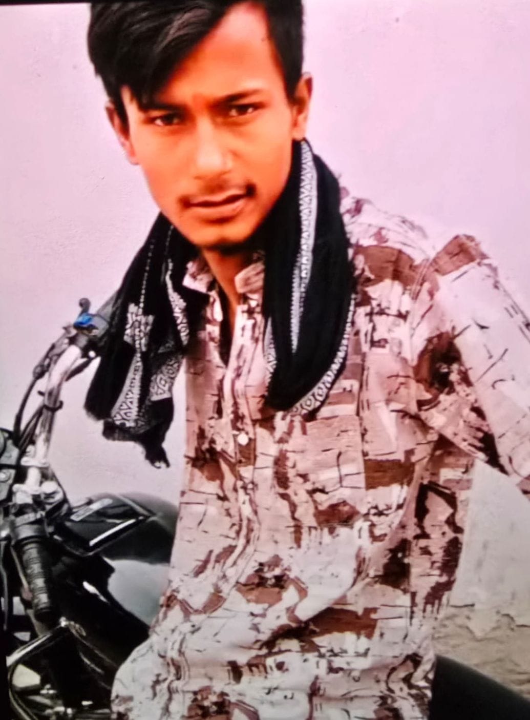 Tiles worker murdered by friends to avenge insult