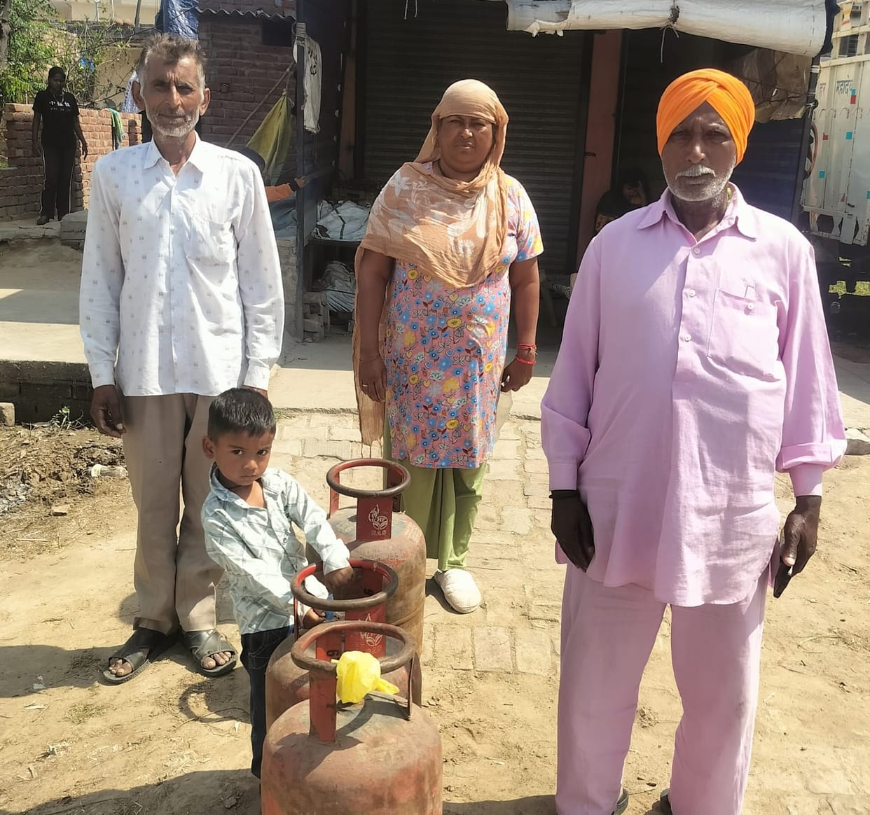They drove off with the car without paying for the fuel, and failed to fulfill their promise to return.