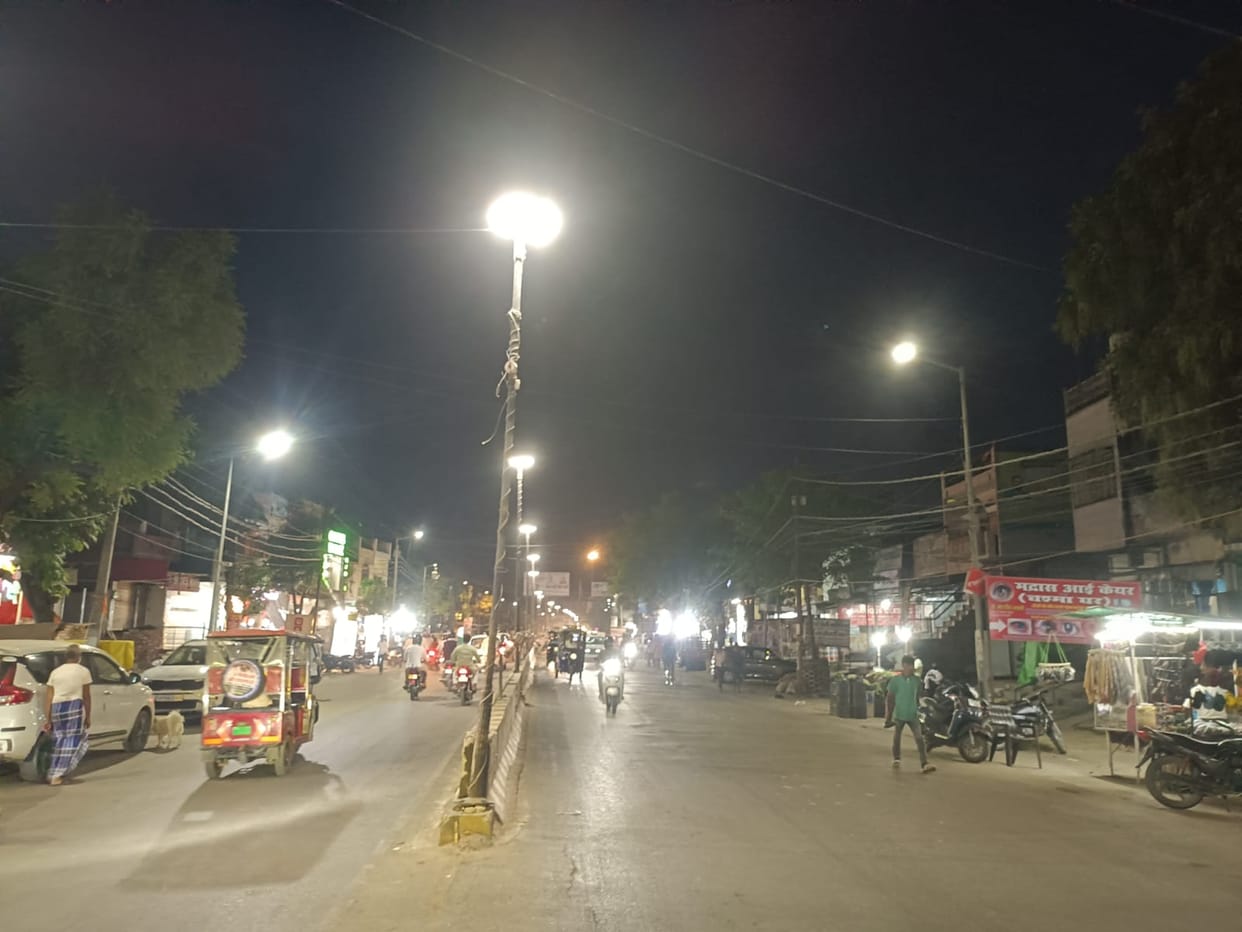 The plan to illuminate with commercial lights remains incomplete.
