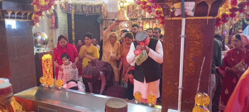 Six thousand devotees bowed down at Santoshi Mata Temple, Ladrour
