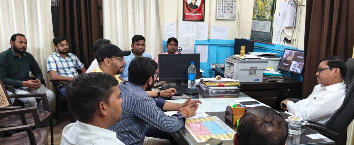 Junior engineer suspended, colleagues protest