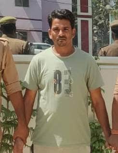 ठगी का आरोपी गिरफ्तार कैशियर। श्रोत-पुलिस