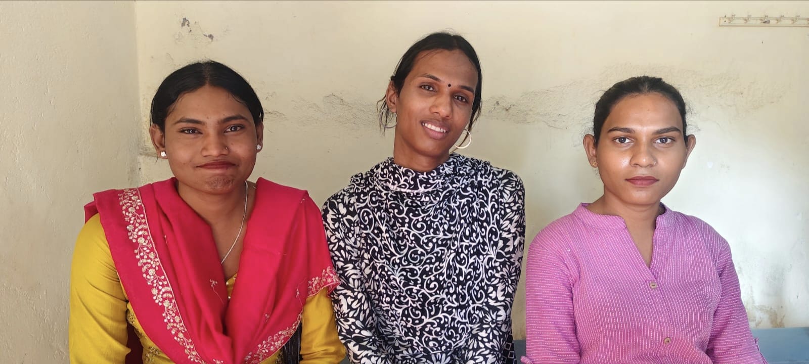 आरपीएफ ने तीन किन्नरों को पकड़ा