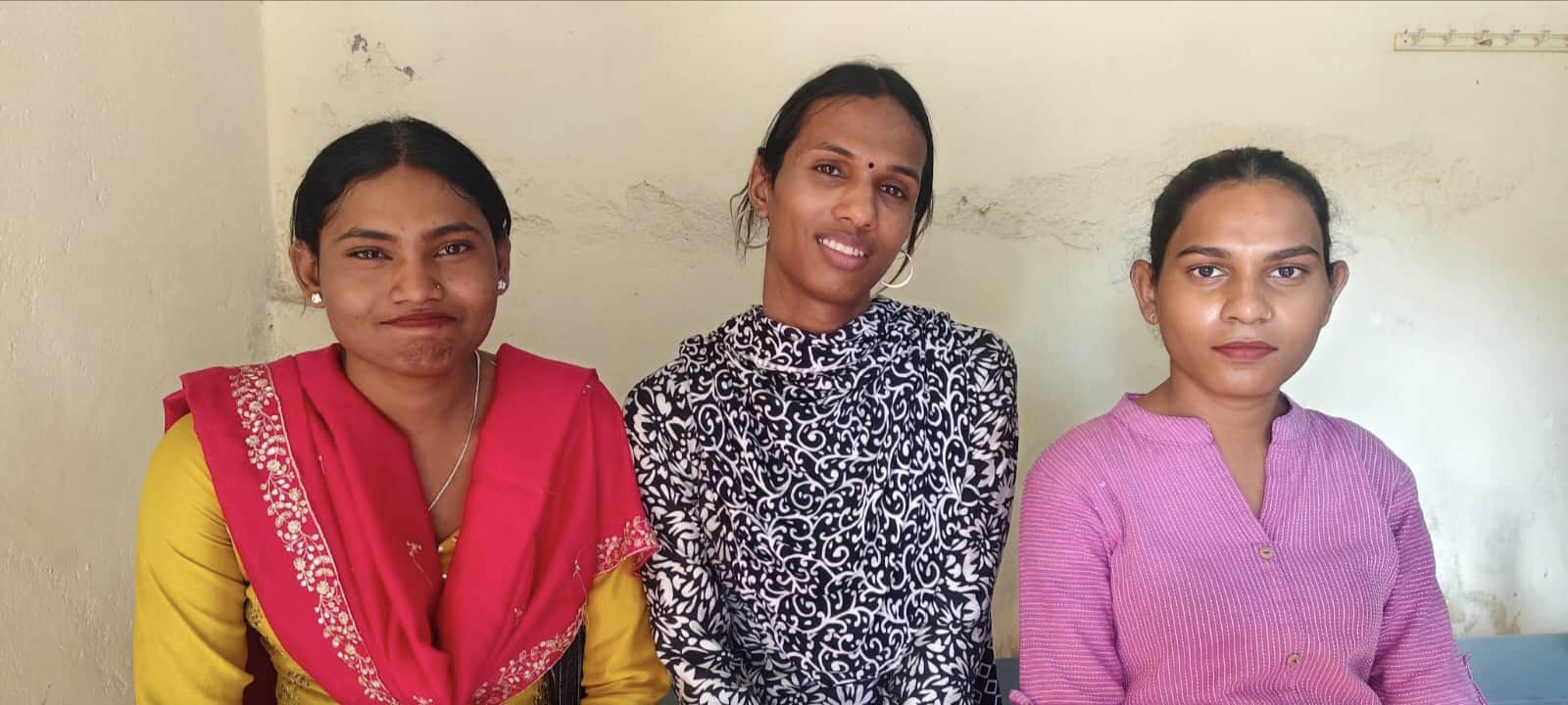 आरपीएफ ने तीन किन्नरों को पकड़ा