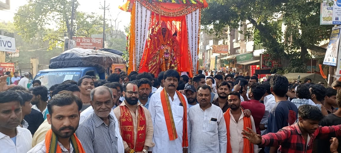 Devotees throng the procession of Lakhrao Mai.