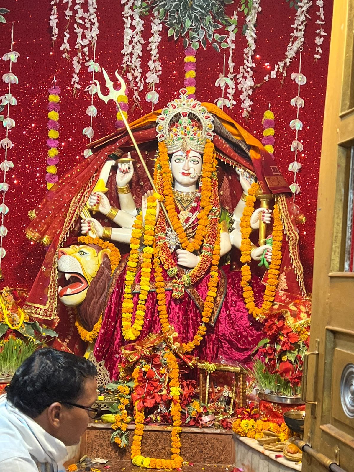 Lord Rama's birth anniversary celebrated with great pomp in temples and homes