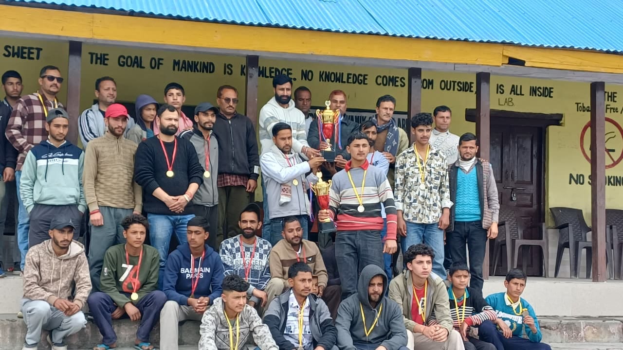 डुग्गन में आयोजित प्रतियोगिता के विजेताओं को किया गया सम्मानितसंवाद