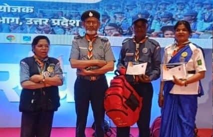 फोटो 56 लखनऊ में प्रशिक्षण के दौरान मौजूद मैनपुरी के मास्टर ट्रेनर। स्रोत संगठन