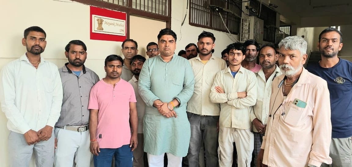 People met the DCP in connection with extortion and threats.
