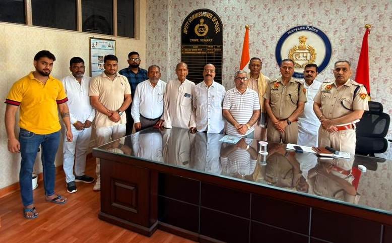 Traders and shopkeepers should install CCTV cameras and Tikri surveillance: DCP