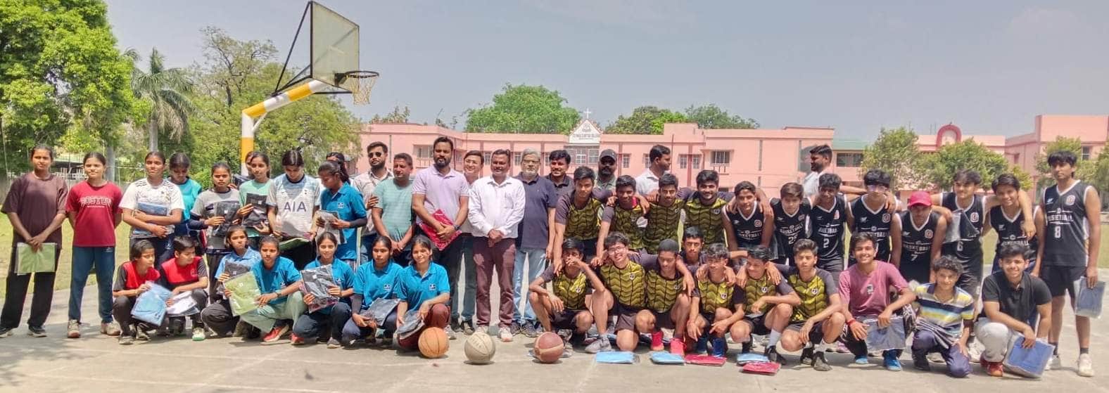 जिला खेल कार्यालय की तरफ से हुई प्रतियोगिता में शामिल खिलाड़ी। स्रोत: विभाग