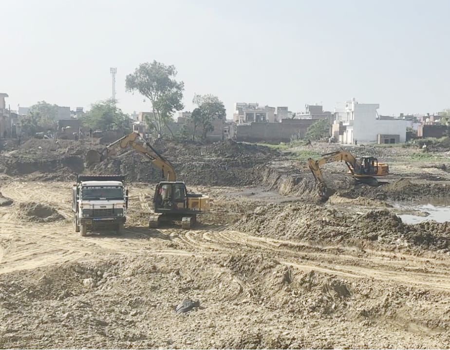 BDPO stopped the work of filling soil in a private institution.