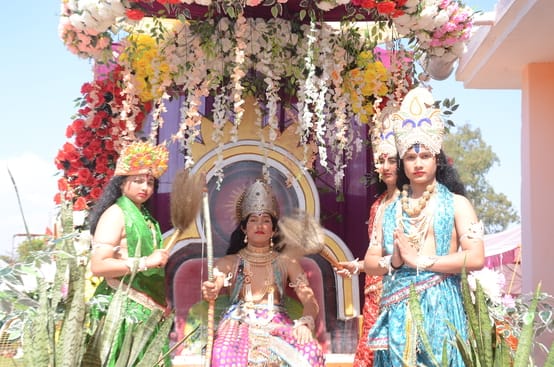 कठुआ में निकाली गई श्री रामनवमी की झांकी की झलकियांसंवाद