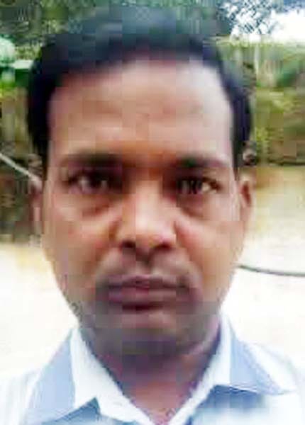 Major Uproar at Khutar Sub-center... Helper's Body Kept Inside Home for 21 Hours